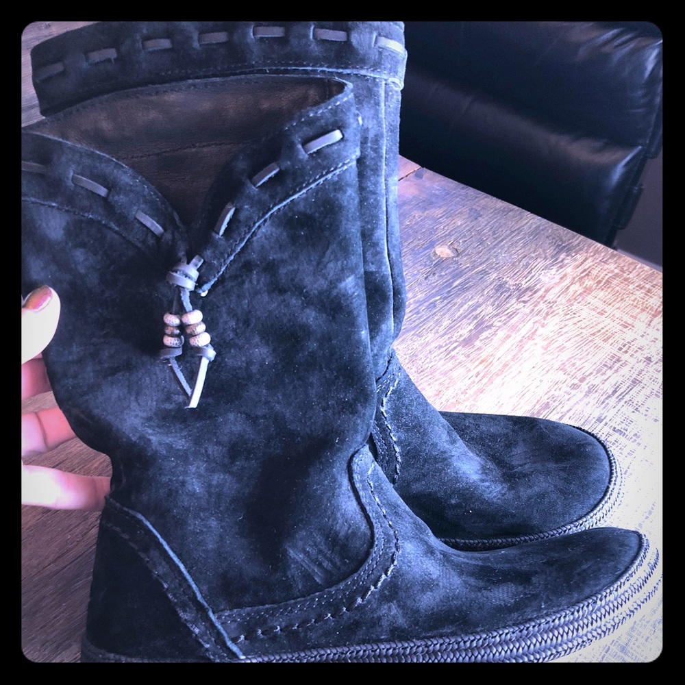 UGG black suede moccasins boots